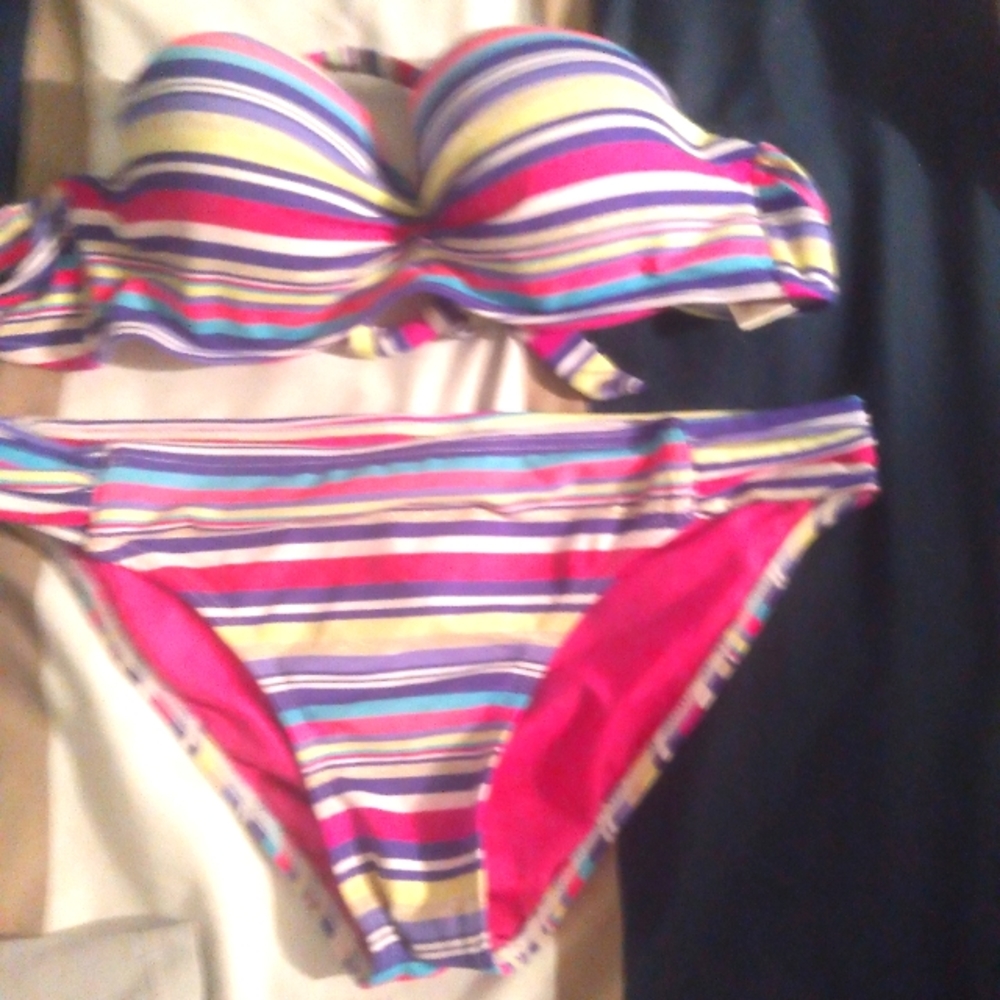 Arizona bikini top small bottom medium